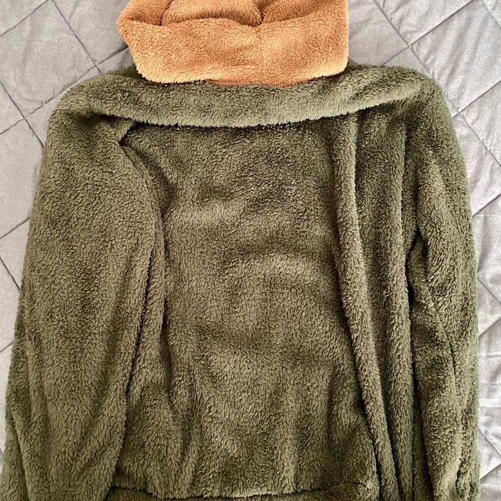 Green/Tan Hoodie